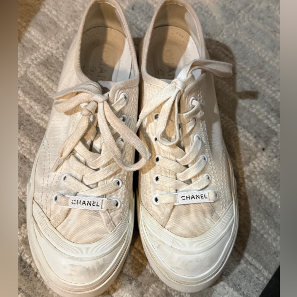 Authentic CHANEL Weekender Trainers Canvas Sneakers Size 40 Box Dust Bags